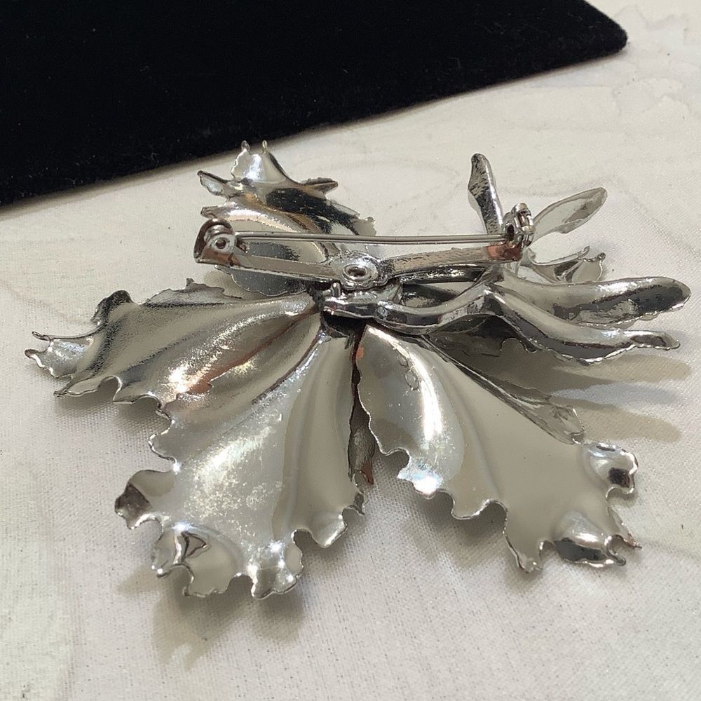 Vintage Large Silver Flower Brooch With Rhinestone - Picture 3 of 6